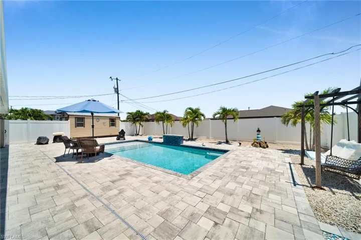 3221 Sw 11th Pl, Cape Coral, Florida 33914