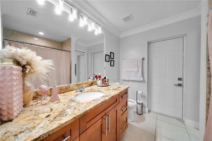 3221 Sw 11th Pl, Cape Coral, Florida 33914