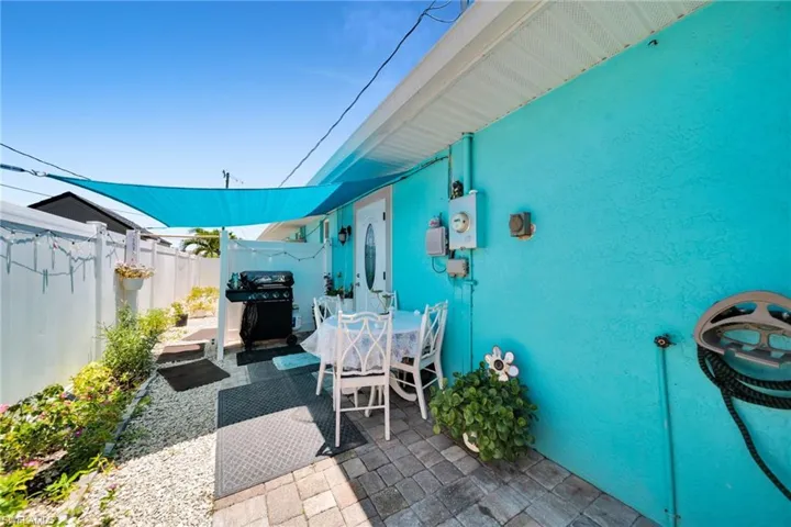 3221 Sw 11th Pl, Cape Coral, Florida 33914