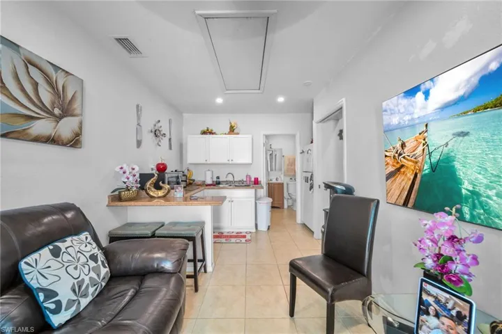 3221 Sw 11th Pl, Cape Coral, Florida 33914