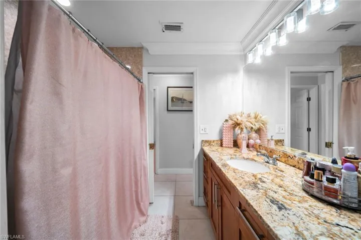 3221 Sw 11th Pl, Cape Coral, Florida 33914