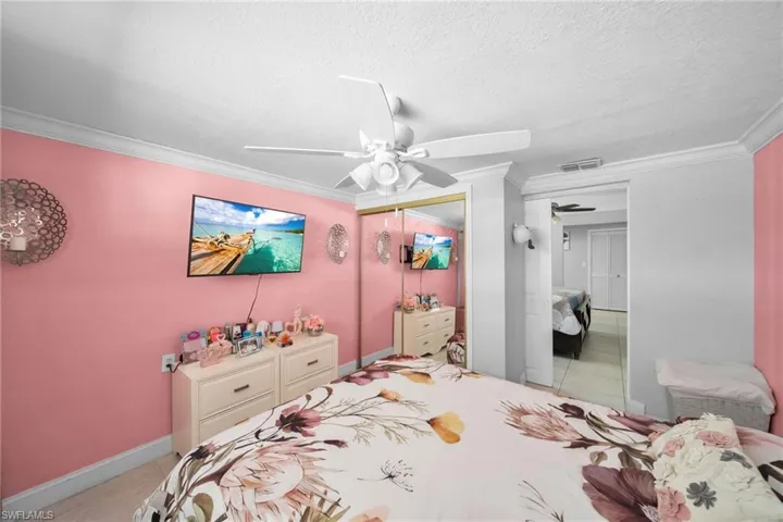 3221 Sw 11th Pl, Cape Coral, Florida 33914