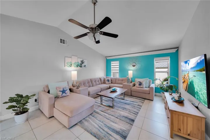 3221 Sw 11th Pl, Cape Coral, Florida 33914