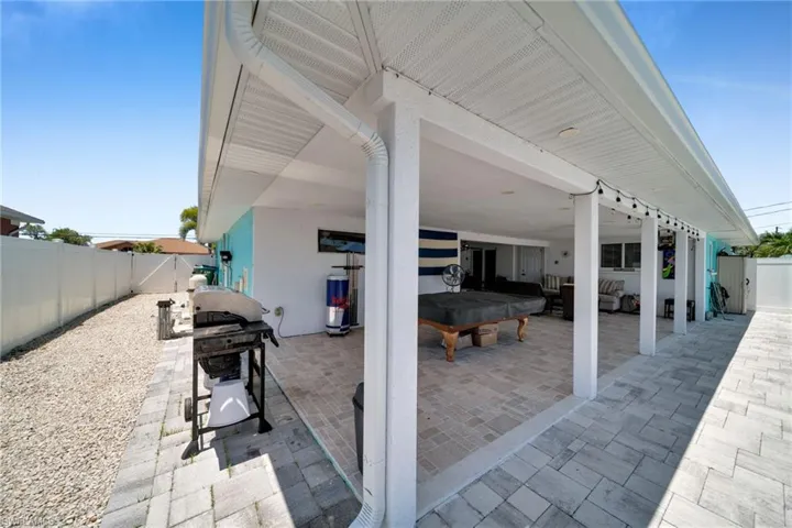 3221 Sw 11th Pl, Cape Coral, Florida 33914
