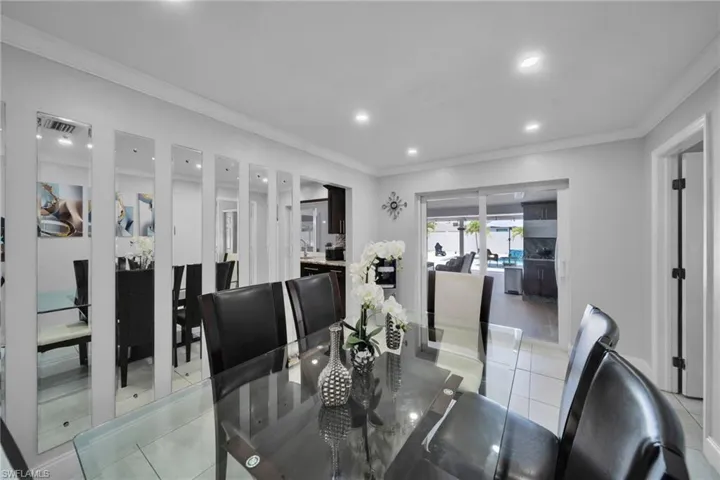 3221 Sw 11th Pl, Cape Coral, Florida 33914