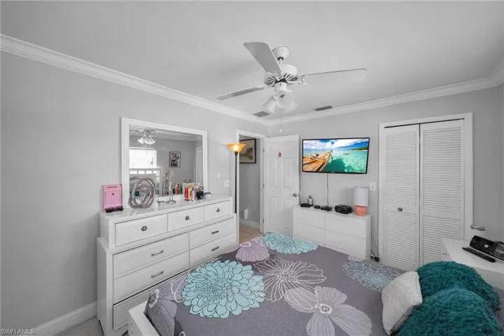 3221 Sw 11th Pl, Cape Coral, Florida 33914