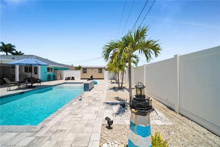 3221 Sw 11th Pl, Cape Coral, Florida 33914