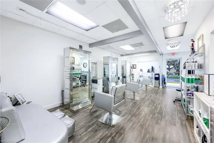 2940  Immokalee  RD, Naples, FL 34110