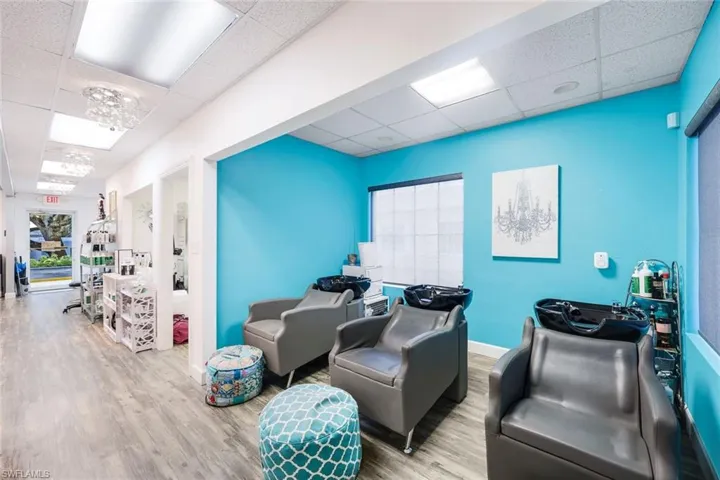 2940  Immokalee  RD, Naples, FL 34110