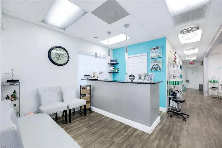 2940  Immokalee  RD, Naples, FL 34110