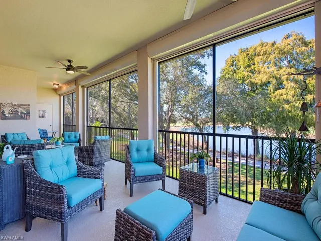 Golf course and water views!