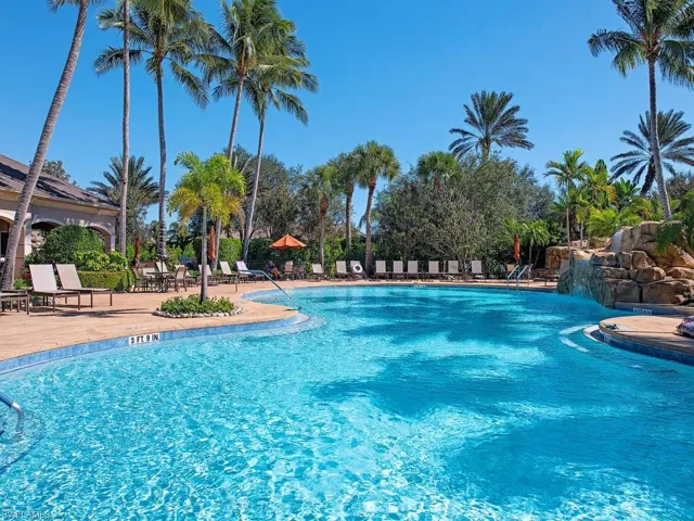 Regency Reserve private pool and spa
