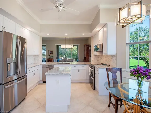 Updated kitchen, lots of storage and counter space
