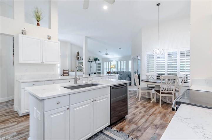 7653  Citrus Hill  LN, Naples, FL 34109
