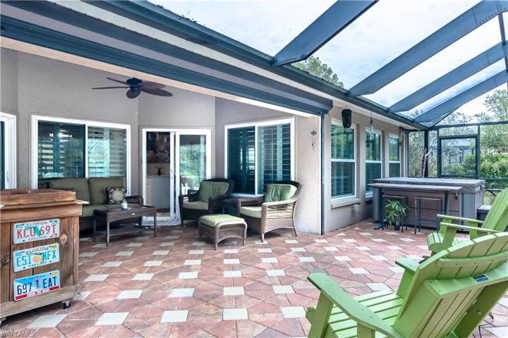 7653  Citrus Hill  LN, Naples, FL 34109