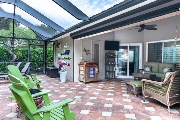 7653  Citrus Hill  LN, Naples, FL 34109