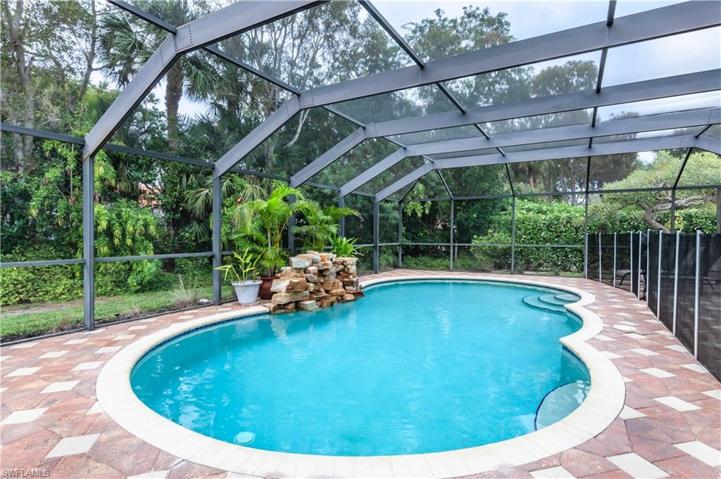 7653  Citrus Hill  LN, Naples, FL 34109