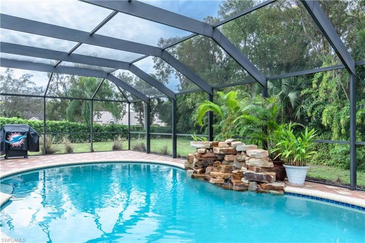 7653  Citrus Hill  LN, Naples, FL 34109