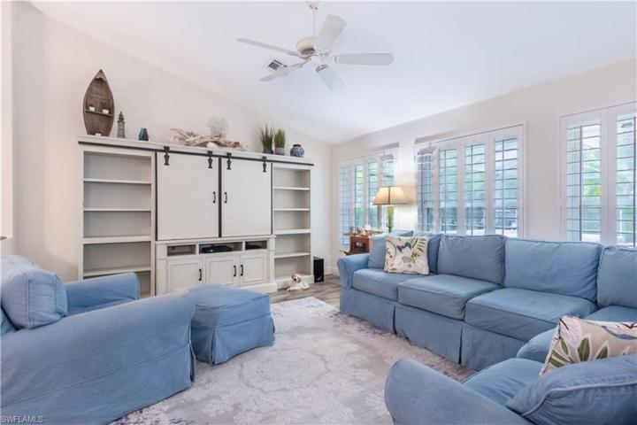 7653  Citrus Hill  LN, Naples, FL 34109