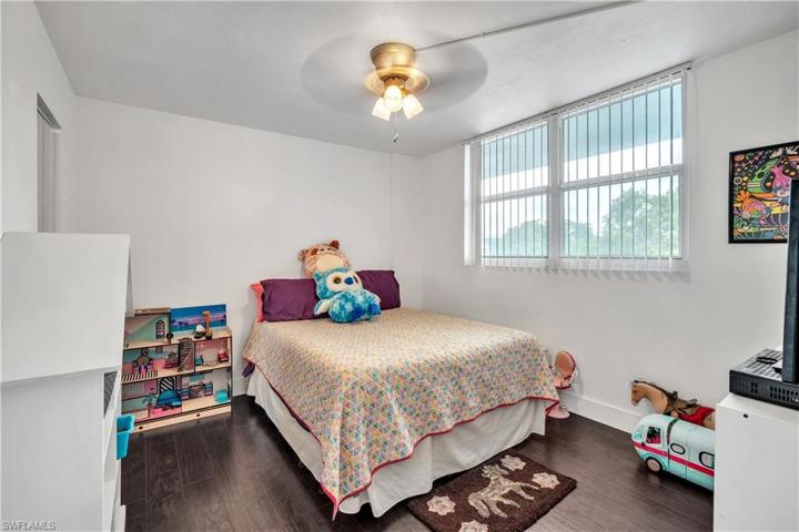 116  Royal Park  DR, Oakland Park, FL 33309