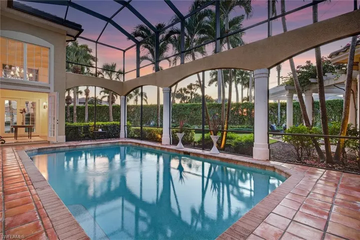 556 Eagle Creek Dr, Naples, Florida 34113