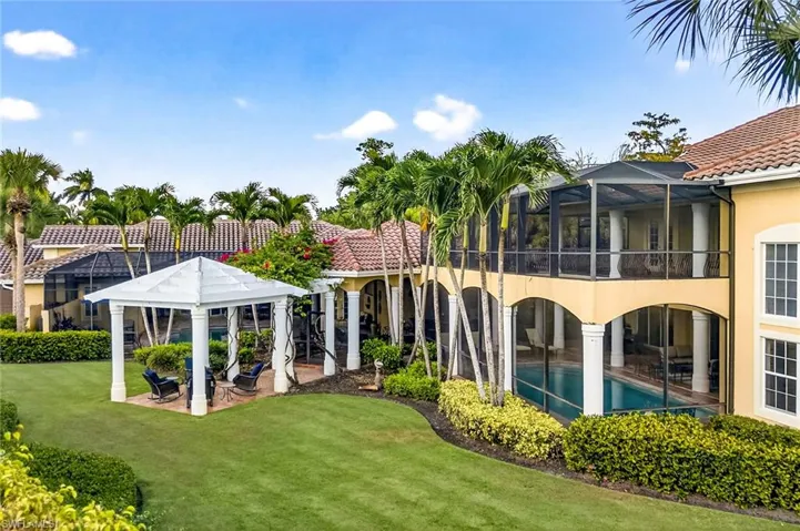556 Eagle Creek Dr, Naples, Florida 34113