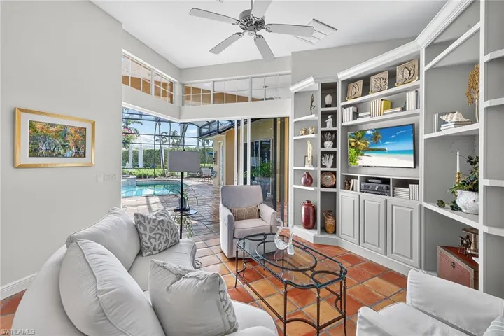 556 Eagle Creek Dr, Naples, Florida 34113