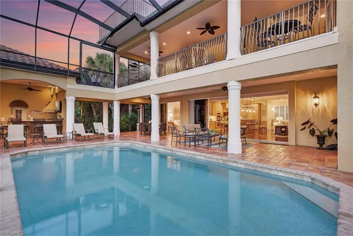 556 Eagle Creek Dr, Naples, Florida 34113