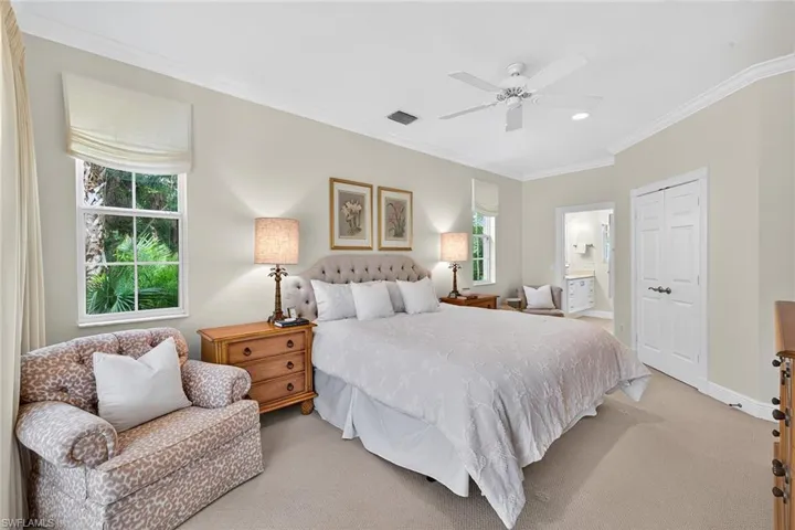 556 Eagle Creek Dr, Naples, Florida 34113