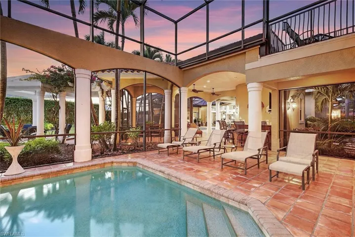 556 Eagle Creek Dr, Naples, Florida 34113