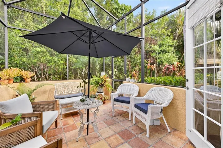 556 Eagle Creek Dr, Naples, Florida 34113