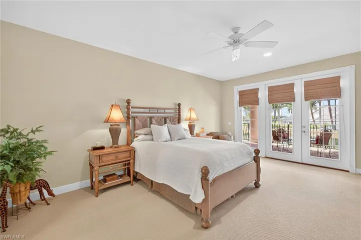 556 Eagle Creek Dr, Naples, Florida 34113