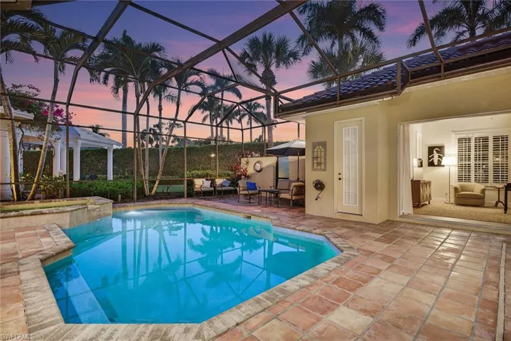 556 Eagle Creek Dr, Naples, Florida 34113