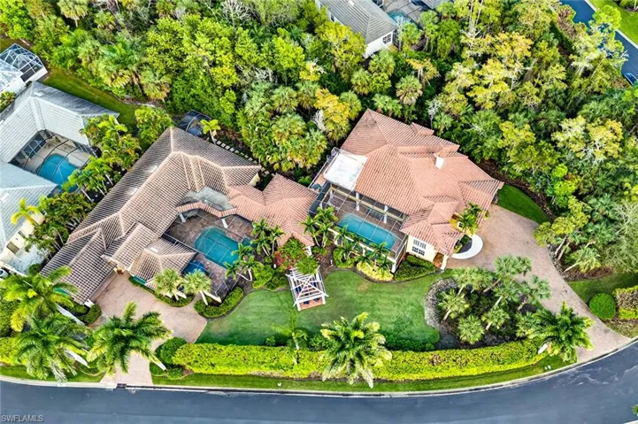 556 Eagle Creek Dr, Naples, Florida 34113