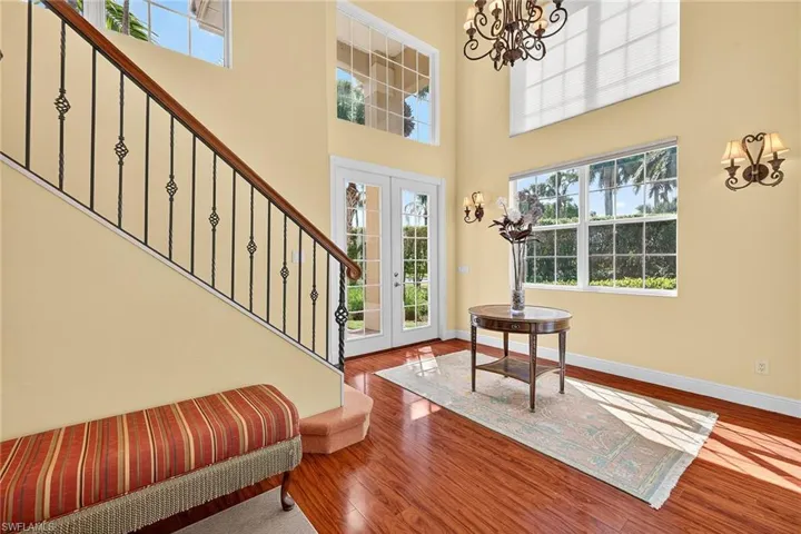 556 Eagle Creek Dr, Naples, Florida 34113
