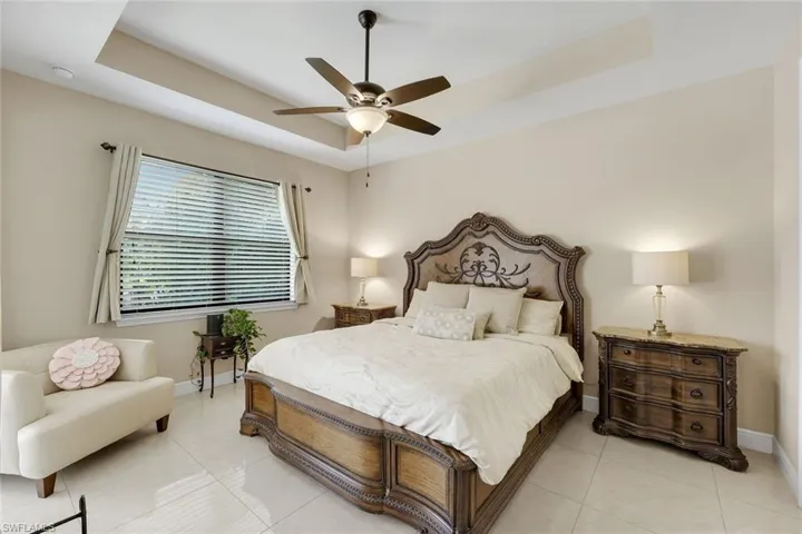 2627 17th Pl, Cape Coral, Florida 33914