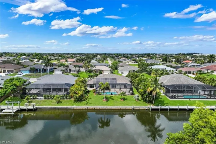 2627 17th Pl, Cape Coral, Florida 33914
