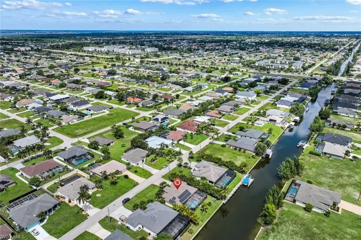 2627 17th Pl, Cape Coral, Florida 33914