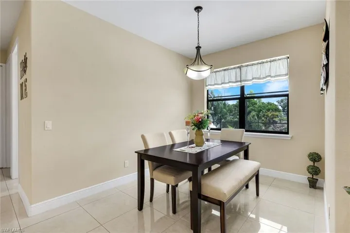 2627 17th Pl, Cape Coral, Florida 33914