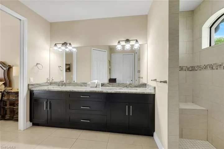2627 17th Pl, Cape Coral, Florida 33914