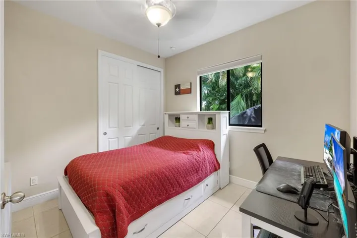 2627 17th Pl, Cape Coral, Florida 33914