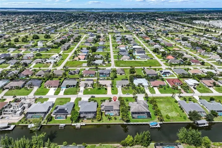 2627 17th Pl, Cape Coral, Florida 33914