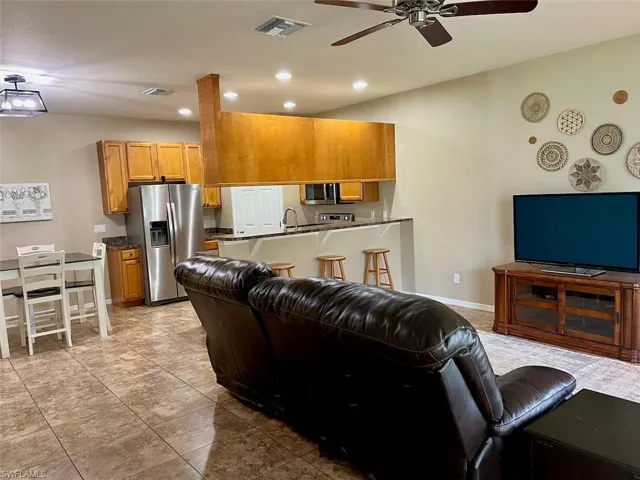 14122 Danpark Loop, Fort Myers, Florida 33912