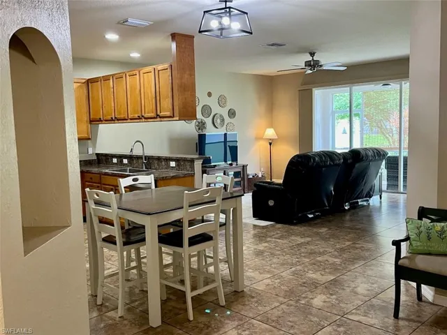 14122 Danpark Loop, Fort Myers, Florida 33912
