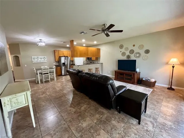 14122 Danpark Loop, Fort Myers, Florida 33912