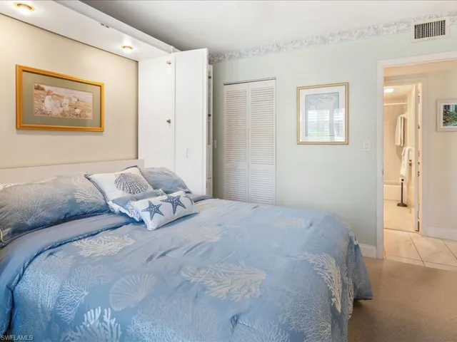 1806 Kings Lake Blvd # 4, Naples Fl 34112