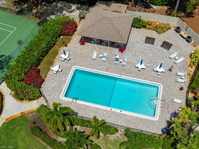 1806 Kings Lake Blvd # 4, Naples Fl 34112