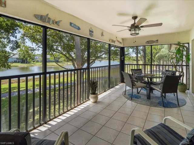 1806 Kings Lake Blvd # 4, Naples Fl 34112
