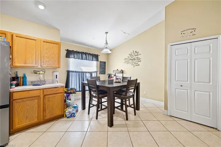 409 NE 25th  TER, Cape Coral, FL 33909