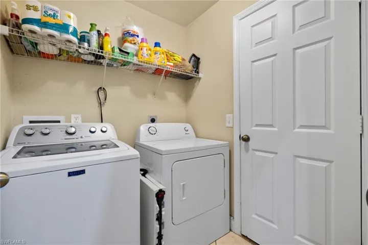 409 NE 25th  TER, Cape Coral, FL 33909